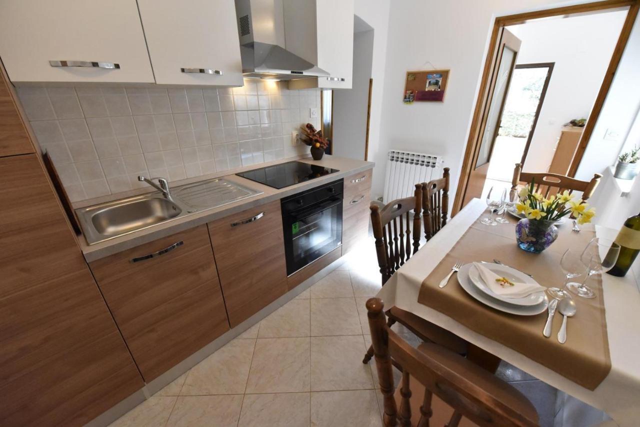 Apartment Nona Tar-Vabriga Kültér fotó