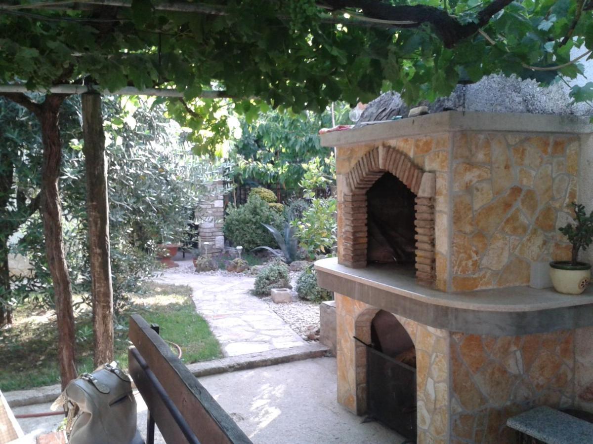 Apartment Nona Tar-Vabriga Kültér fotó